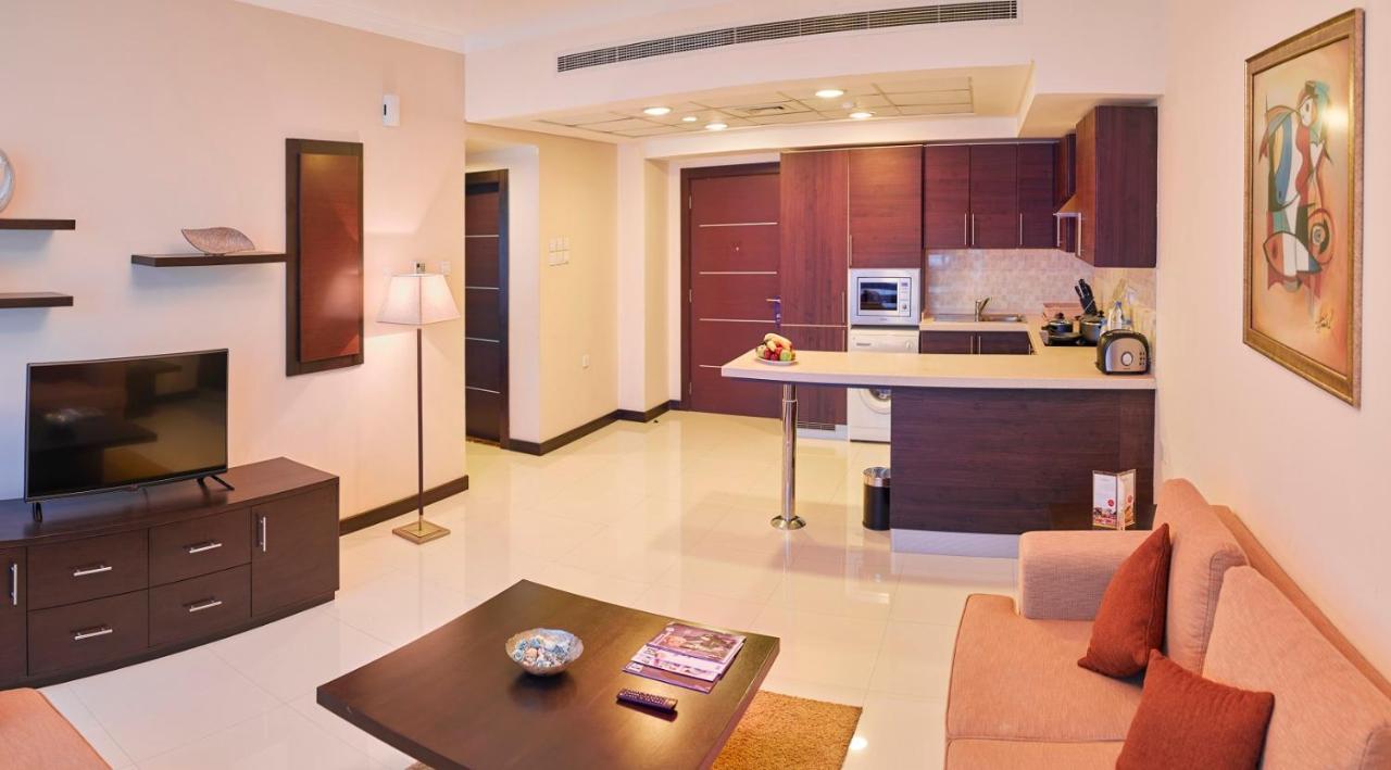 Tulip Hotel & Suites Manama Ngoại thất bức ảnh