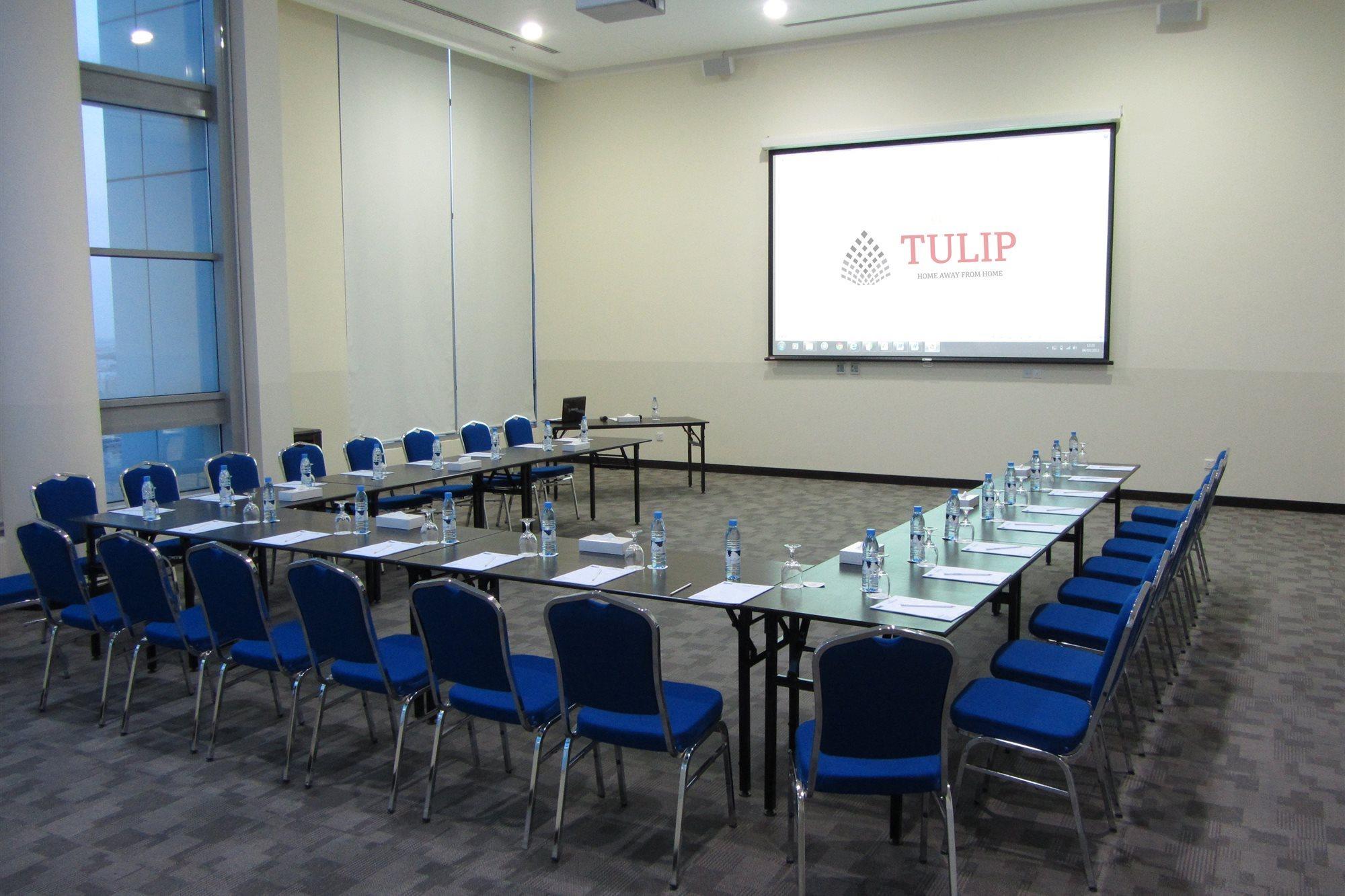 Tulip Hotel & Suites Manama Ngoại thất bức ảnh