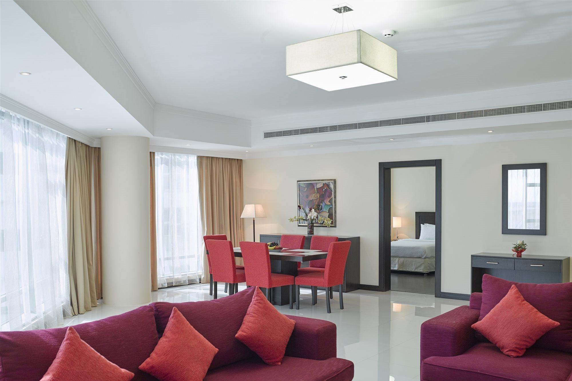 Tulip Hotel & Suites Manama Ngoại thất bức ảnh
