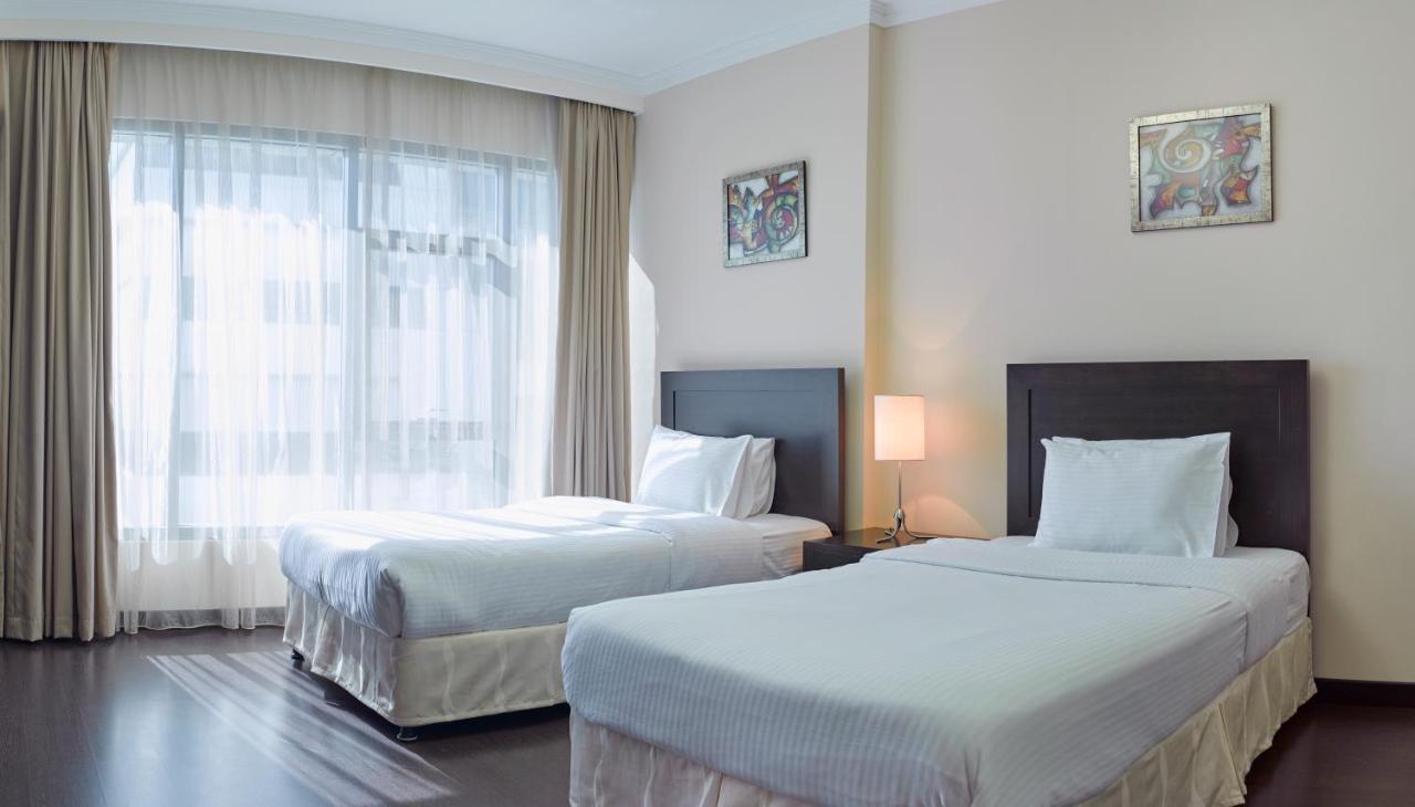 Tulip Hotel & Suites Manama Ngoại thất bức ảnh